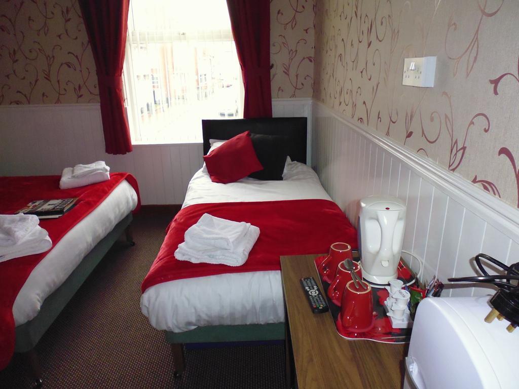 Kingscliff Bed & Breakfast Blackpool Bagian luar foto