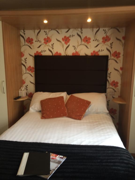 Kingscliff Bed & Breakfast Blackpool Bagian luar foto