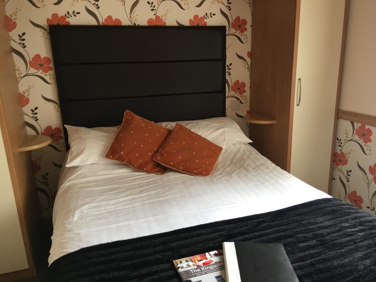 Kingscliff Bed & Breakfast Blackpool Bagian luar foto